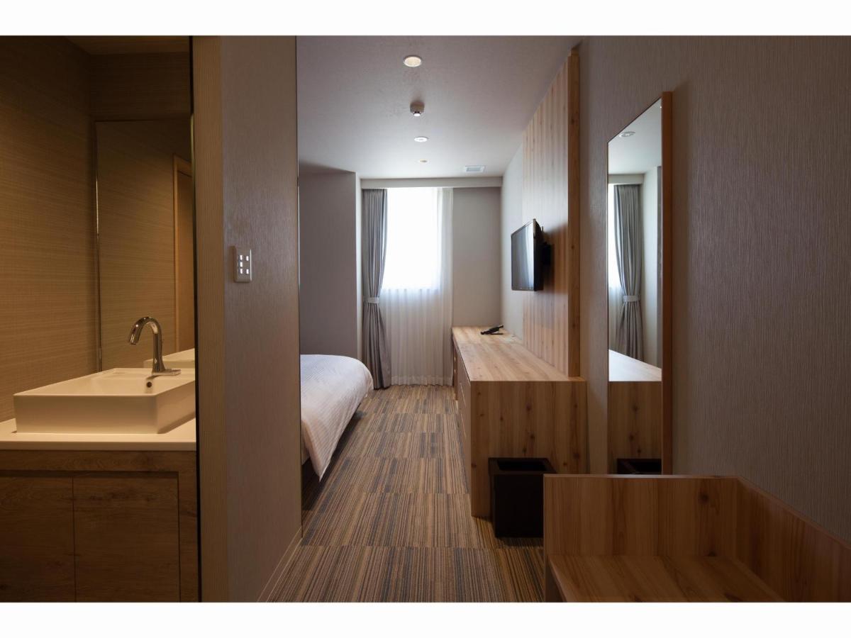 Y'S Cabin&Hotel Naha Kokusai Street Eksteriør billede