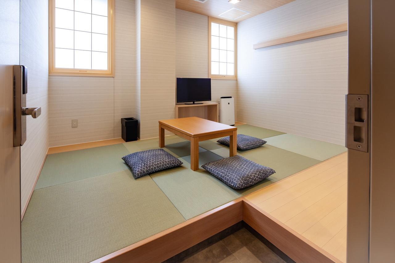 Y'S Cabin&Hotel Naha Kokusai Street Eksteriør billede