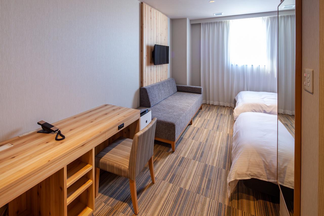 Y'S Cabin&Hotel Naha Kokusai Street Eksteriør billede