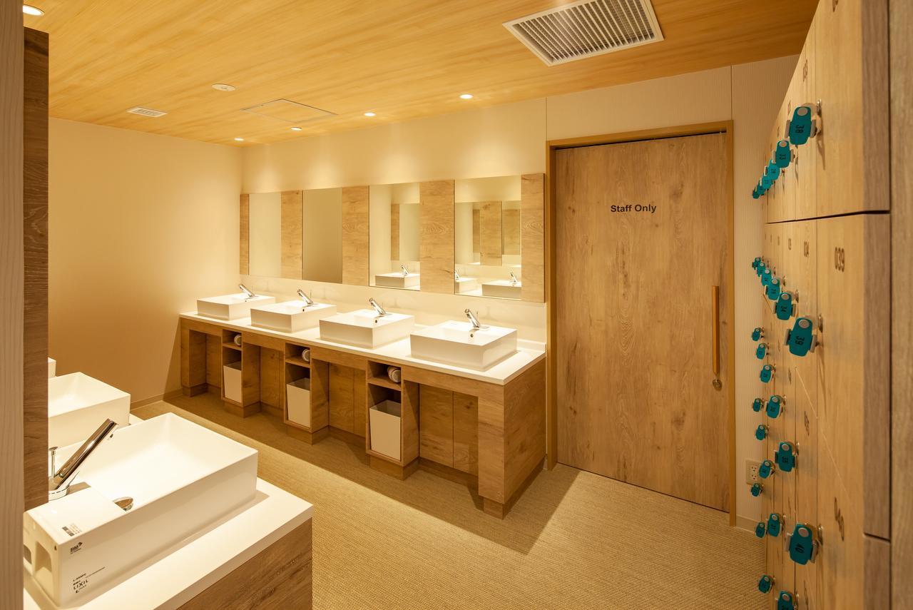 Y'S Cabin&Hotel Naha Kokusai Street Eksteriør billede