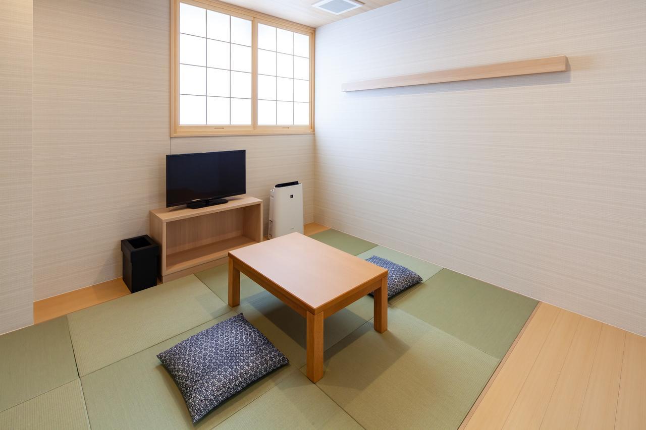 Y'S Cabin&Hotel Naha Kokusai Street Eksteriør billede